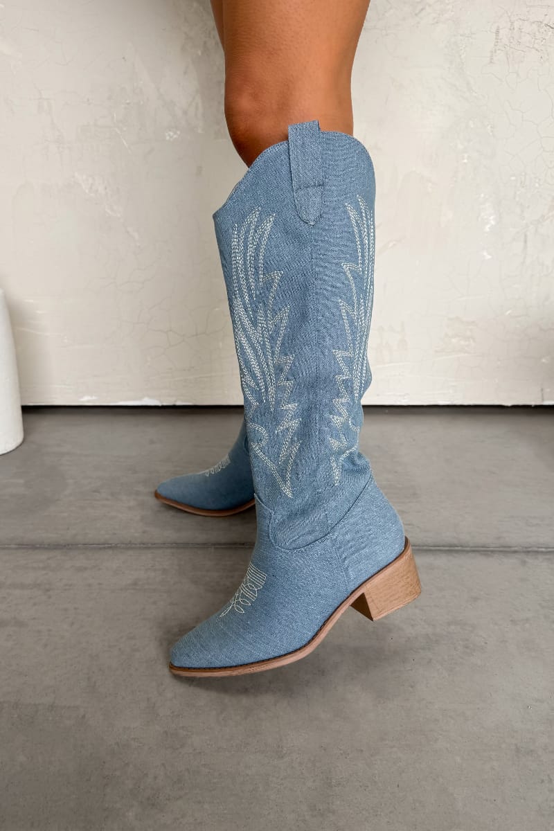 DAKOTA Cowboy Western Boots - Denim