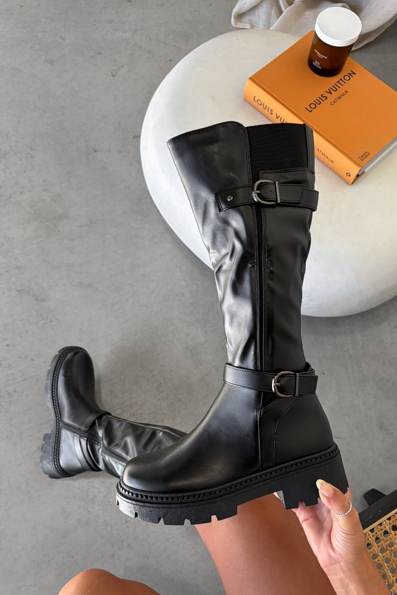 LAINE Buckle Detail Platform Boots - Black - 3