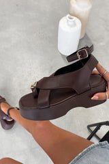 LATINA Chunky Gold Toe Ring Sandals - Brown - 1