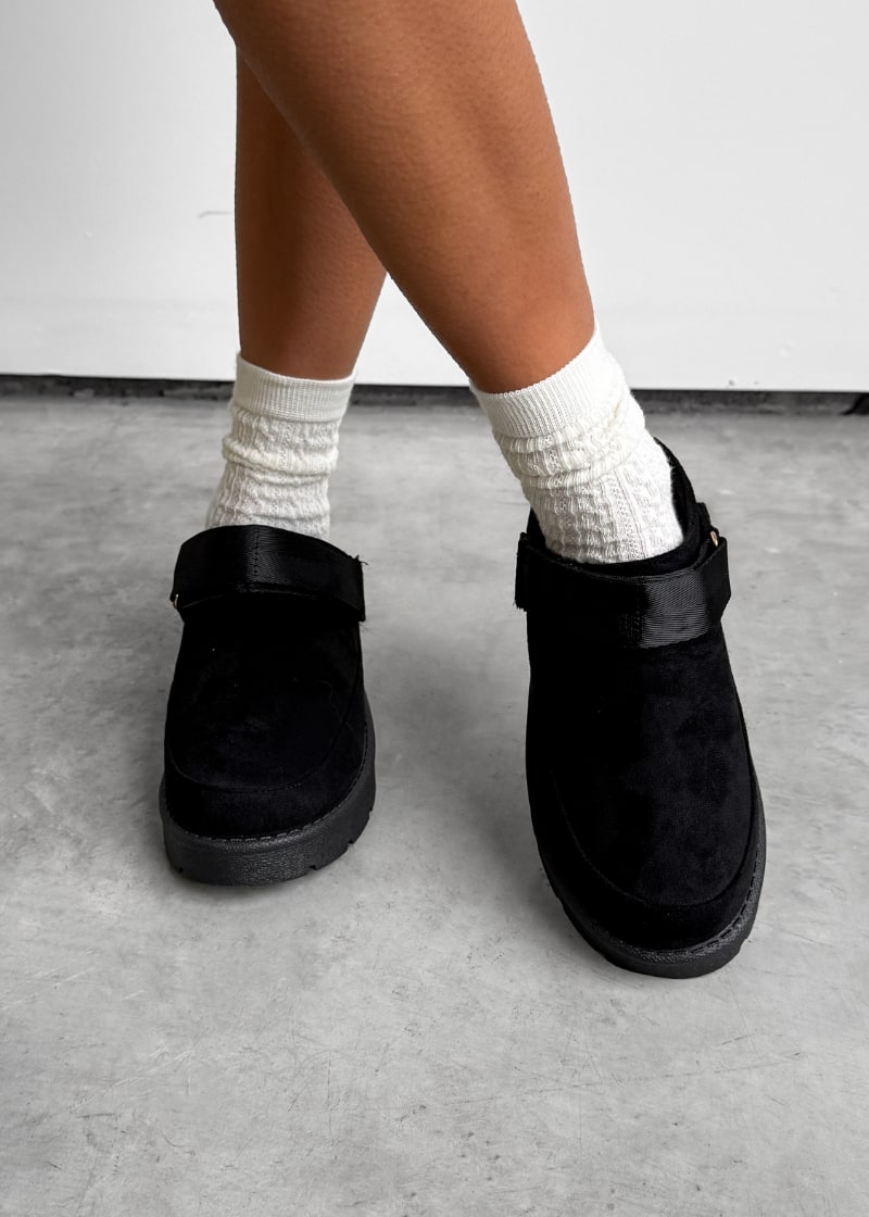 LIBBY Suede Ankle Strap Outdoor Slippers - Black