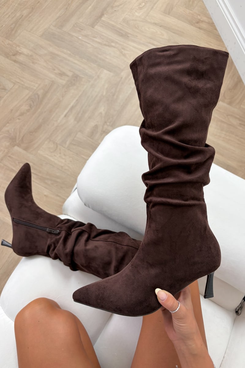 LOLA Ruched Pointed Toe Knee High Heeled Boots - Brown - 5