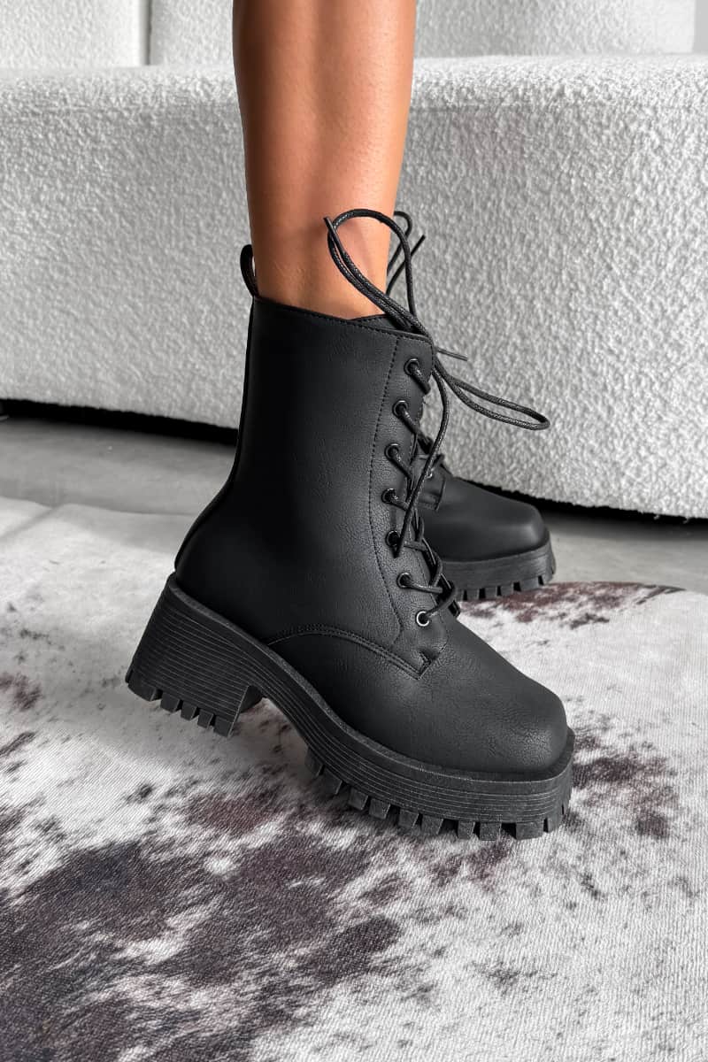 LUNA Chunky Platform Ankle Boots - Black - 1