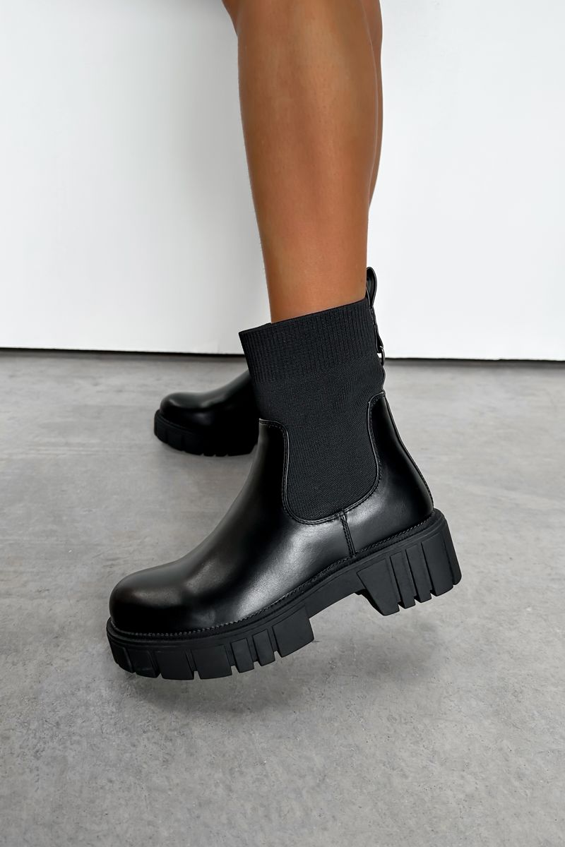 SAYLOR Sock Fit Chelsea Ankle Boots Black PU – AJ VOYAGE