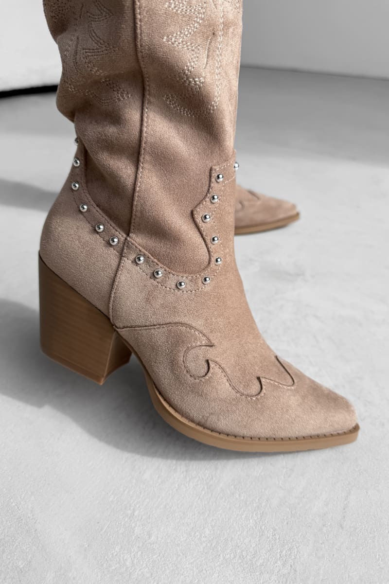 SHOWDOWN Cowboy Western Boots - Beige - 5