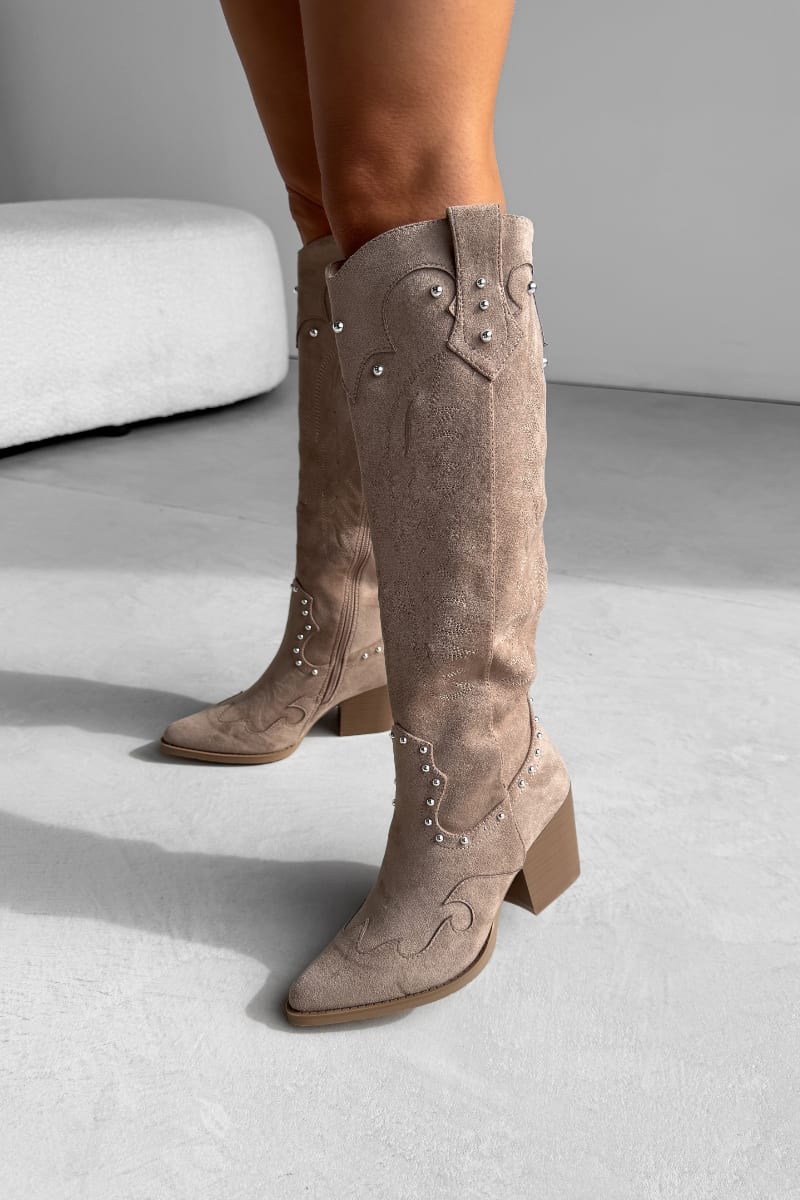 SHOWDOWN Cowboy Western Boots - Beige