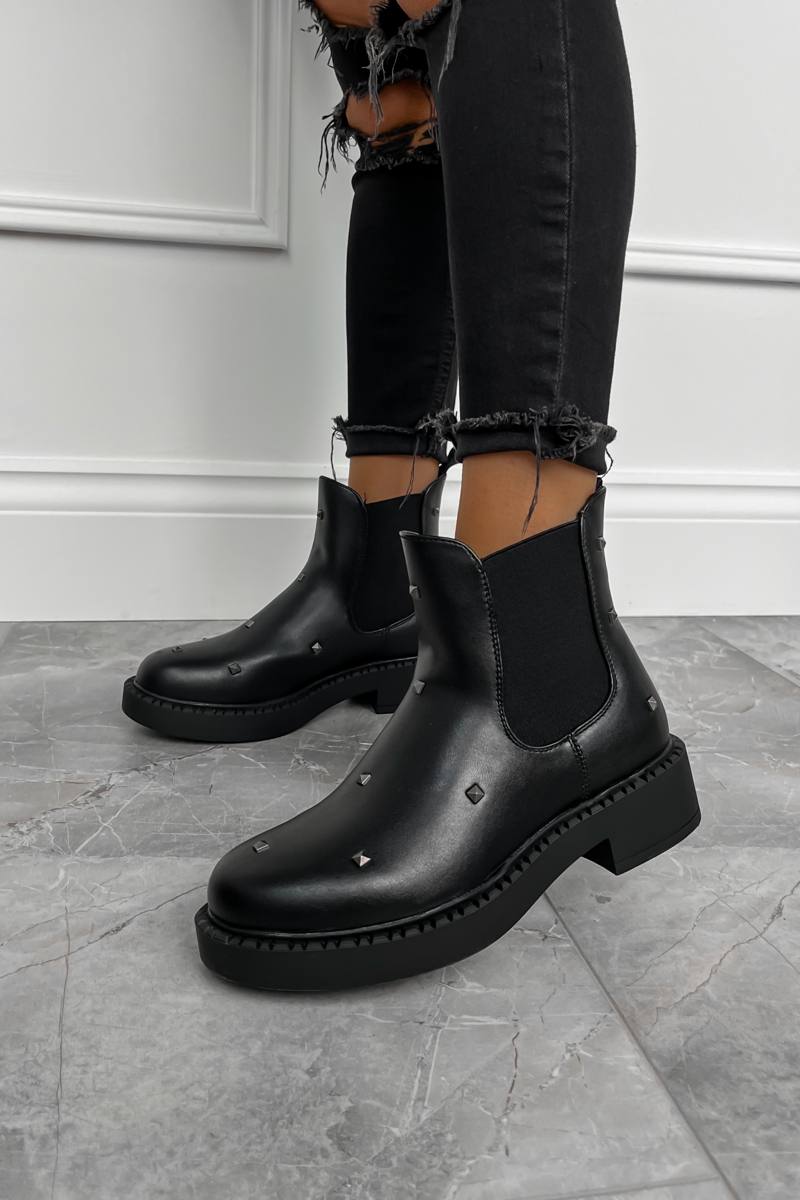 LETICIA Chelsea Studded Ankle Boots Black PU – AJ VOYAGE