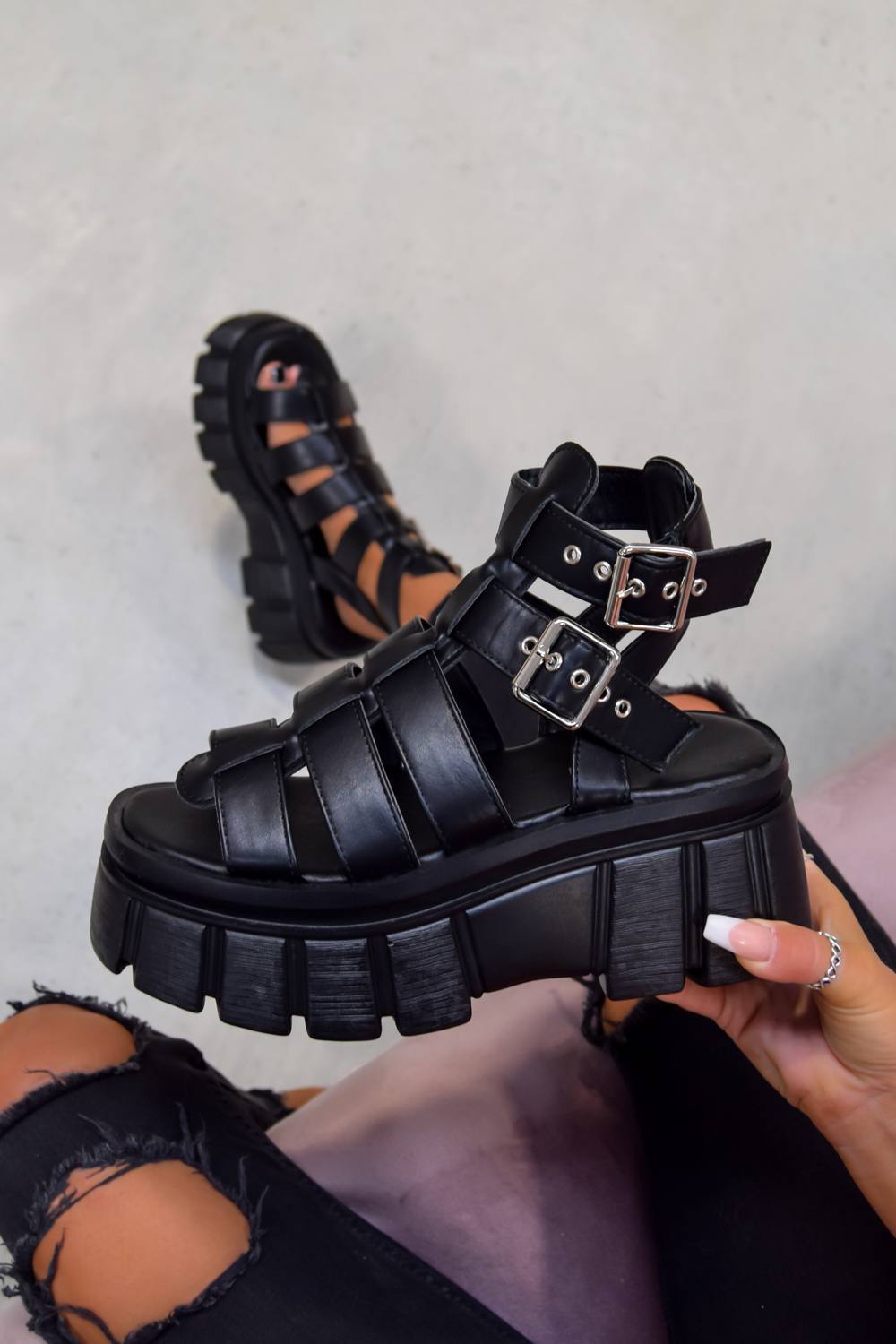 LOCKDOWN Super Chunky Caged Platform Sandals Black PU – AJ VOYAGE
