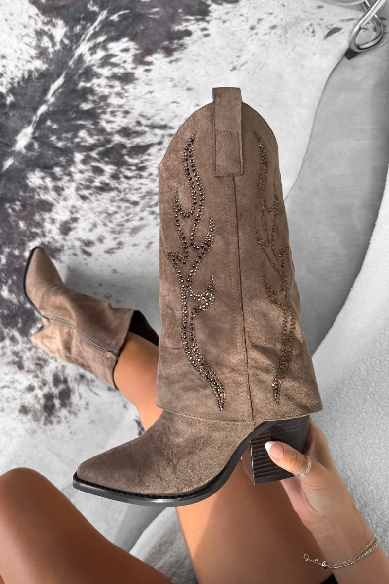 ALASKA Flared Cowboy Western Boots - Beige