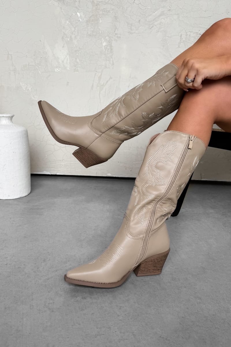 CASSIDY Western Cowboy Boots - Taupe - 4