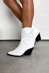 DAKOTA Western Cowboy Boots - White - 1