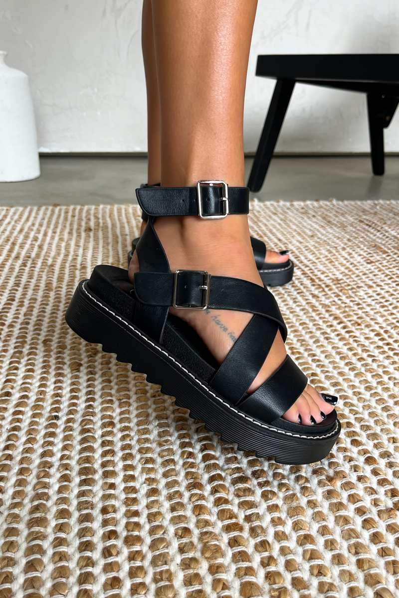 DELTA Chunky Buckle Gladiator Sandals - Black - 8