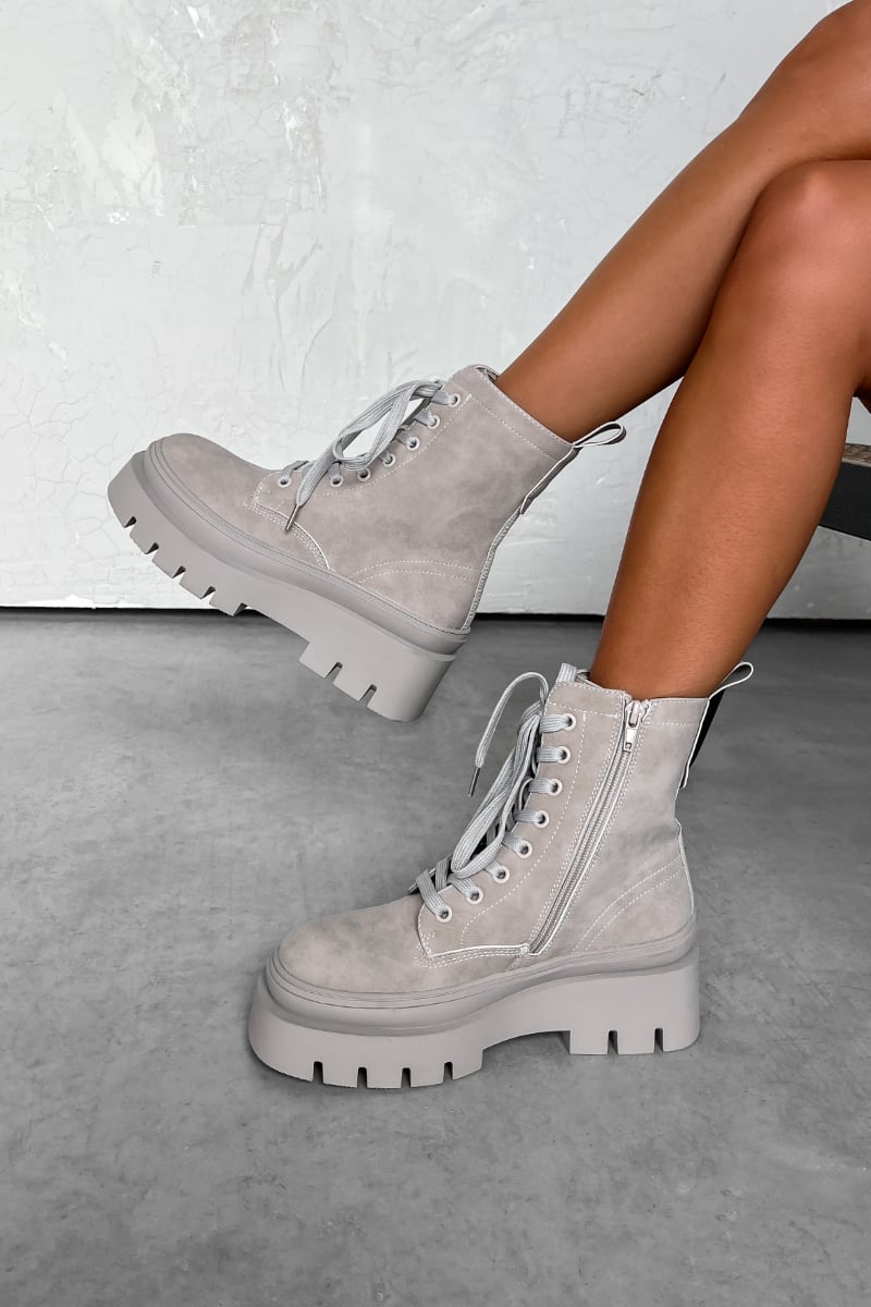 Grey military boots online