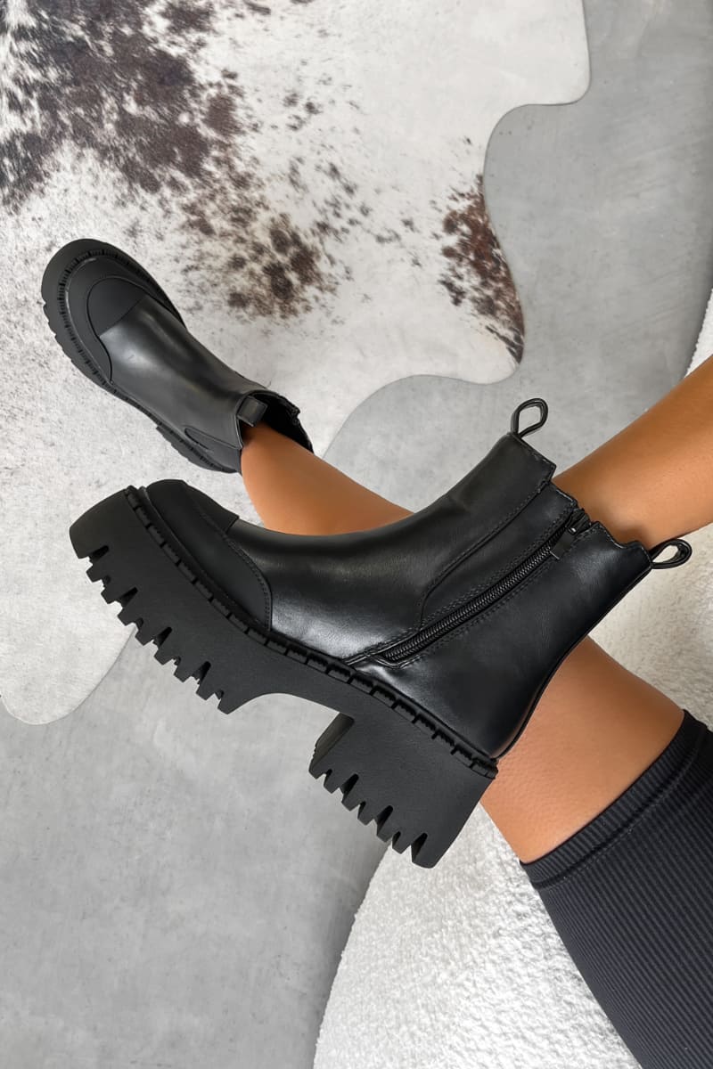 DOMINATE Chunky Chelsea Ankle Boots - Black PU - 3