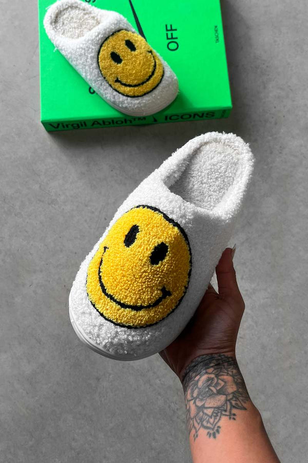 Emoji Shearling Slippers - White/Yellow