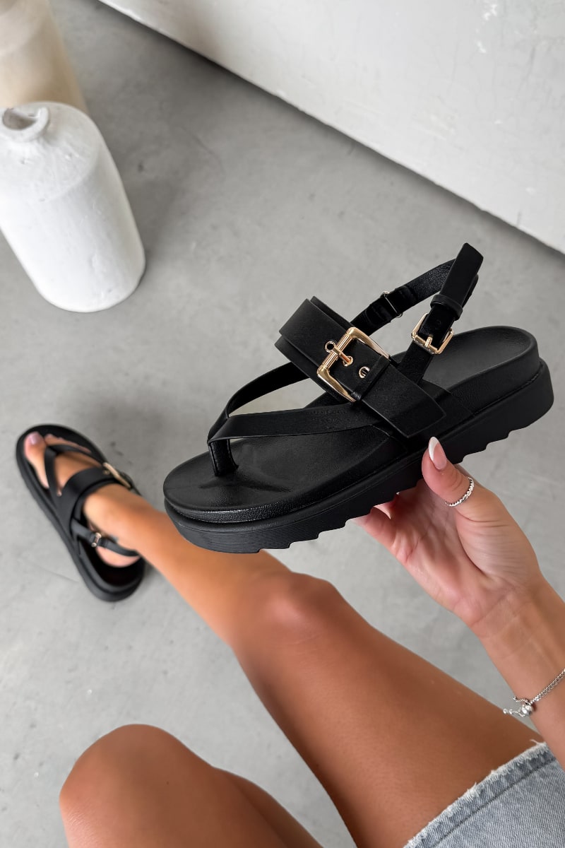 GIOVANA Chunky Platform Toe Post Buckle Sandals - Black - 1