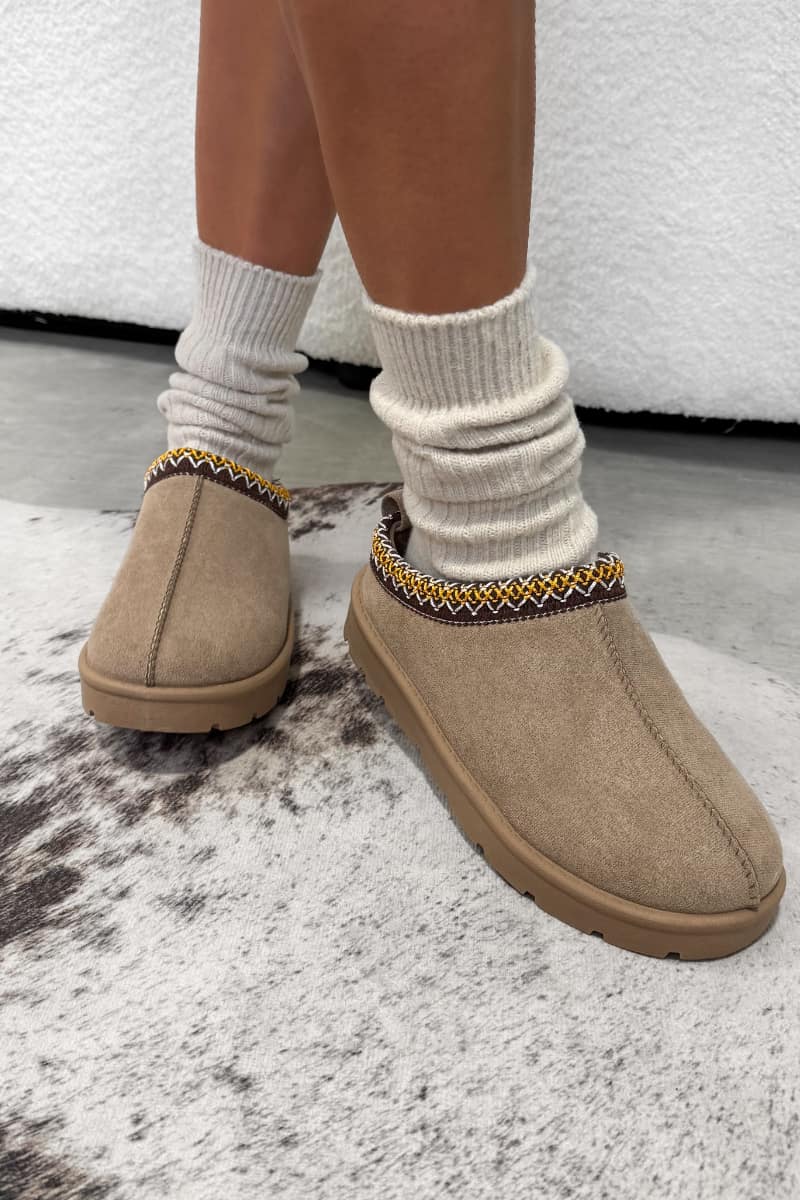 HOLLY Suede Embroidered Slippers - Beige