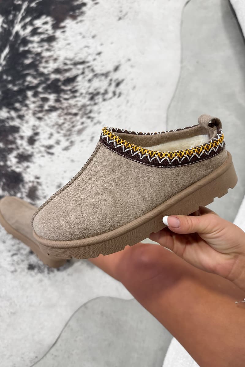 HOLLY Suede Embroidered Slippers - Beige