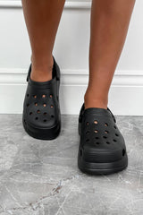 JAUNT Chunky Slider Sandals - Black - 1