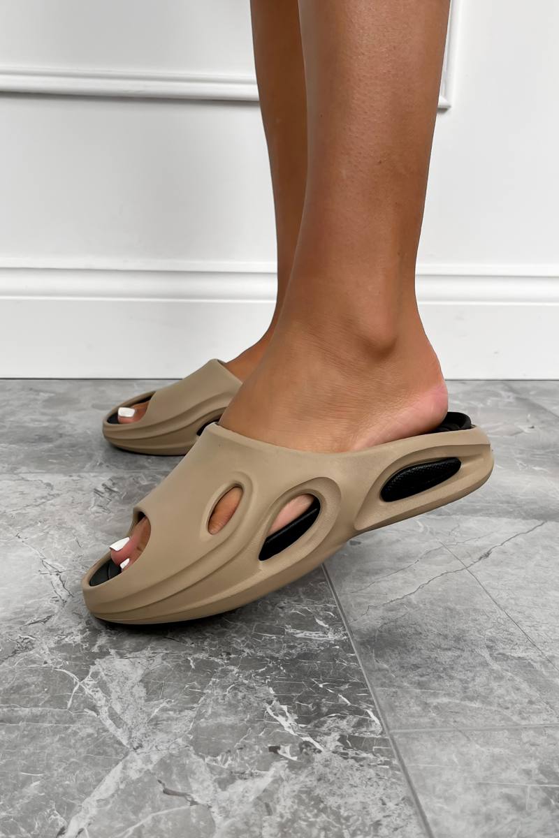 KICK BACK Flat Slider Sandals - Mocha - 3