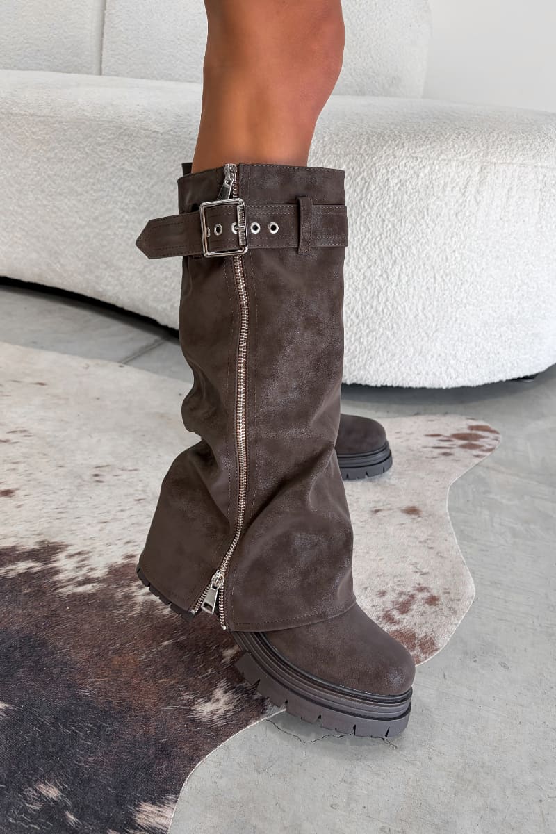 LEVEL UP Flared Chunky Zip Boots - Brown