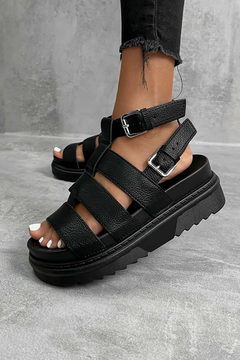 MAKE ME Chunky Gladiator Sandals - Black