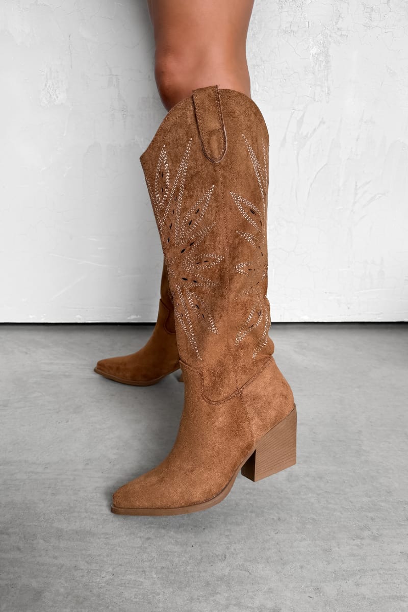 MICHIGAN Cowboy Western Boots - Camel