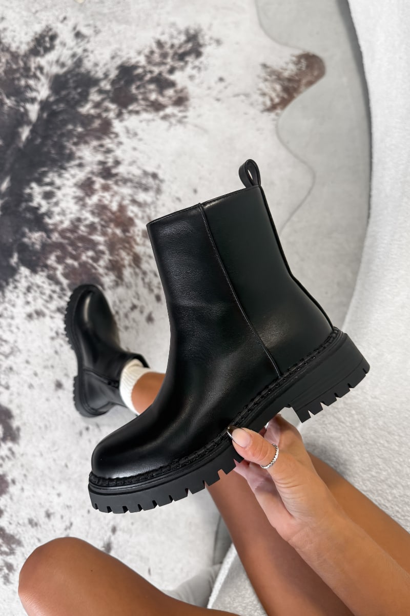 MISSY Chelsea Ankle Boots - Black PU