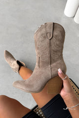 OHIO Western Cowboy Boots - Tan Suede