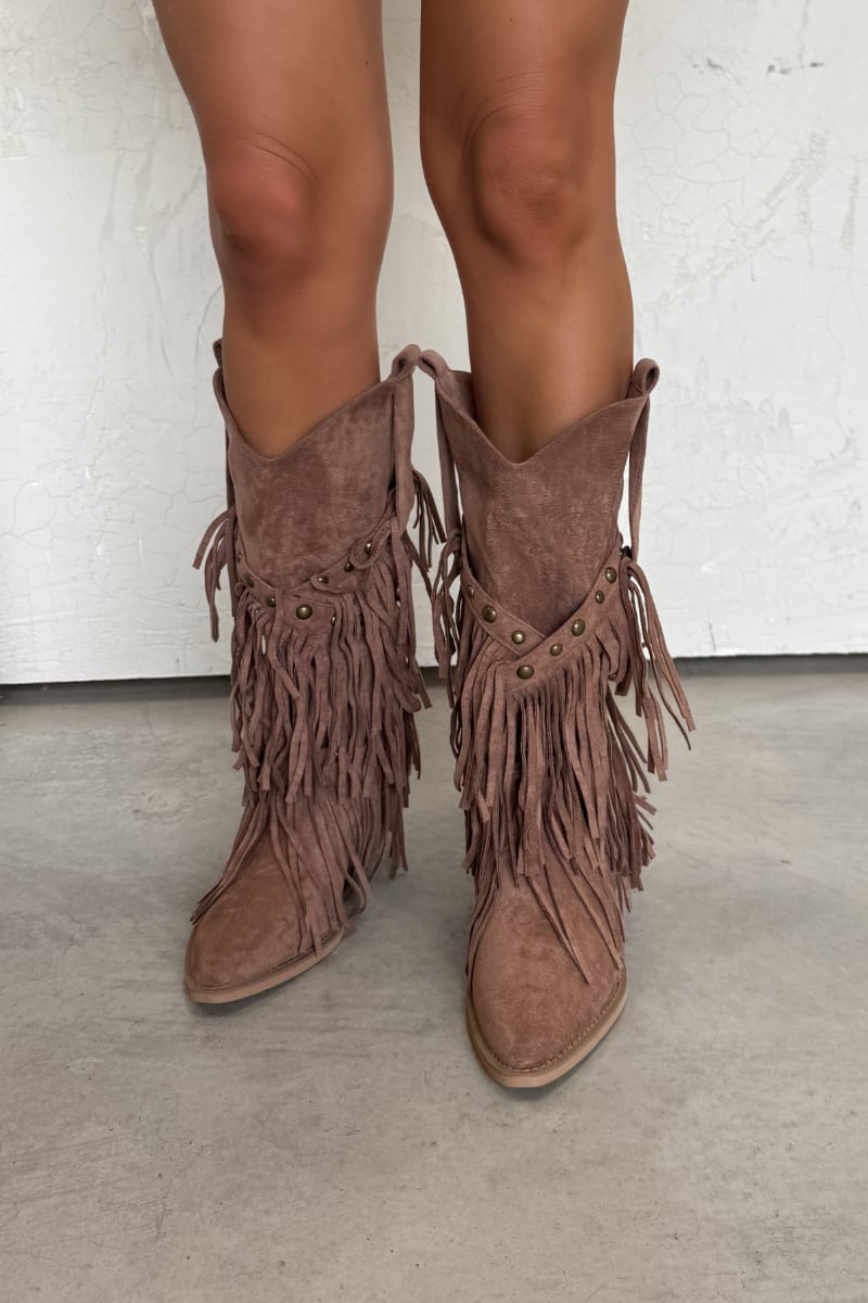 PACHA Studded Tassel Cowboy Western Boots - Camel