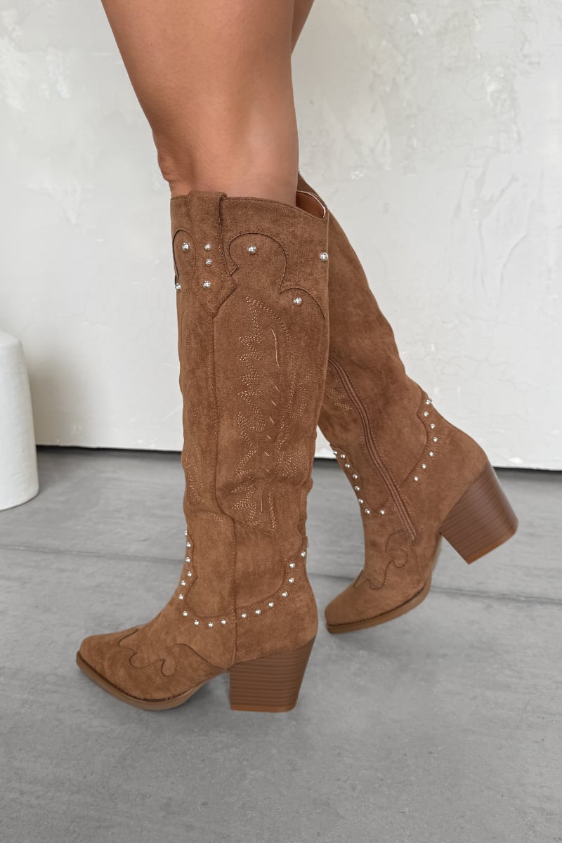 SHOWDOWN Cowboy Western Boots - Camel - 1