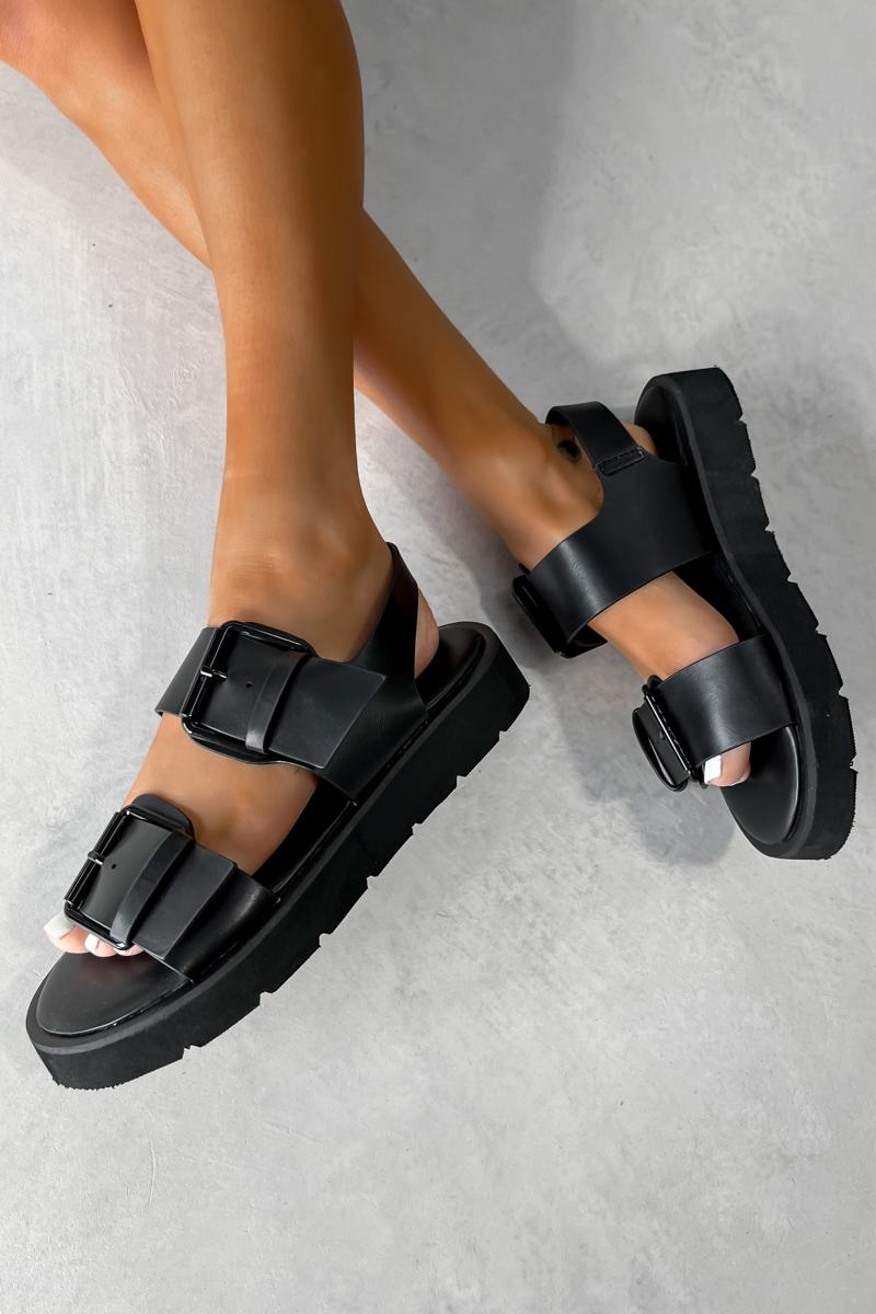 TELL IT Chunky Buckle Sandals - Black