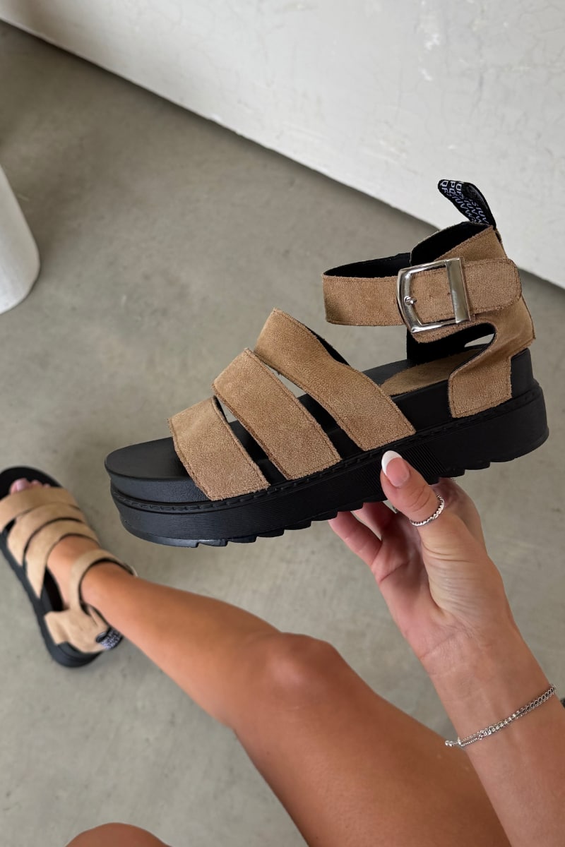 IMMI Chunky Gladiator Sandals - Camel Suede