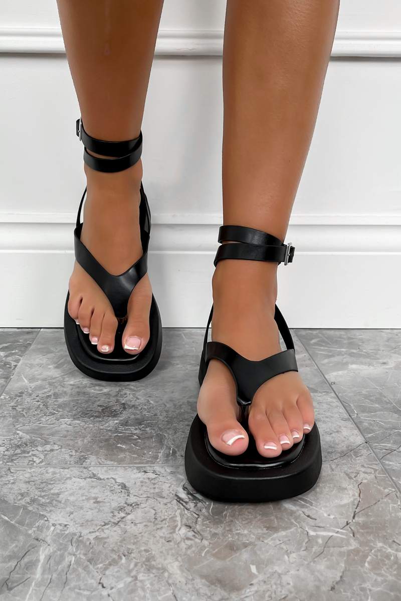ADDI Chunky Gladiator Toe Post Sandals - Black - 1