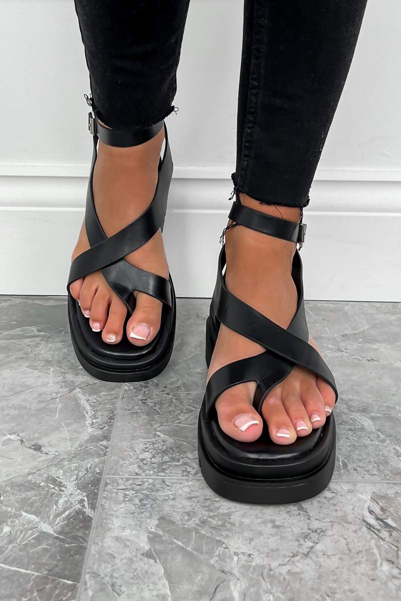 LAVINA Chunky Gladiator Sandals - Black