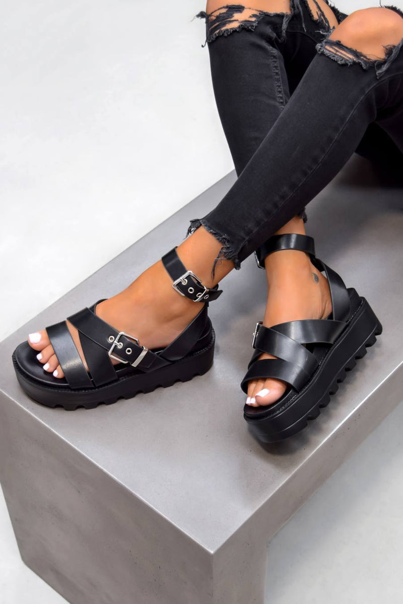 MIREIA Chunky Platform Strap Gladiator Sandals - Black