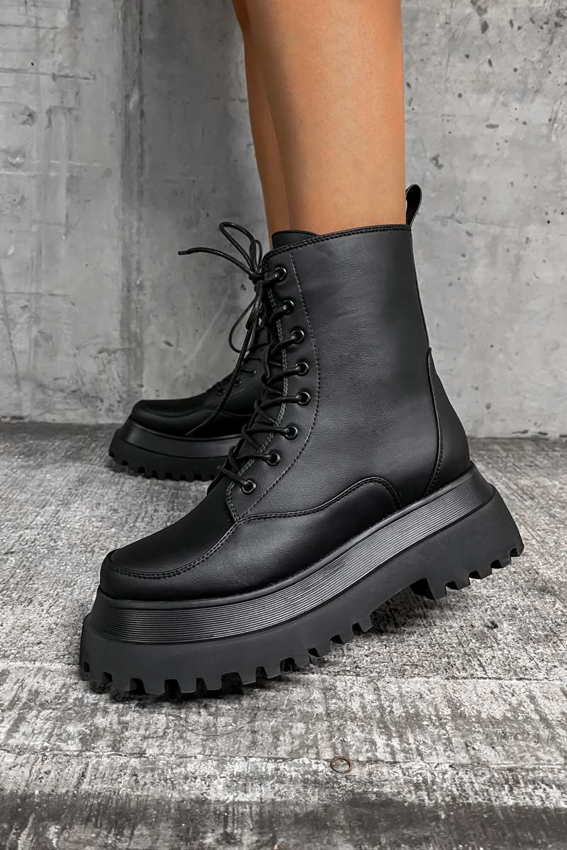 RAPTOR Panelled Ankle Boots - Black – AJ VOYAGE