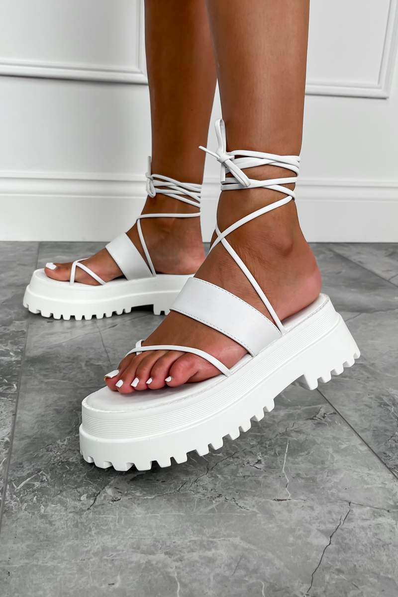 SHANIA Toe post Chunky Sandals - White PU