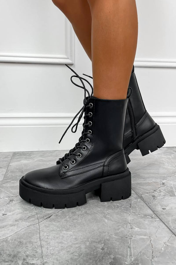LEVEL UP Chunky Lace Up Ankle Boots - Black – AJ VOYAGE